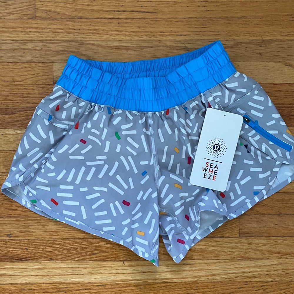 RARE Lululemon Tracker Short lll SeaWheeze NWT
